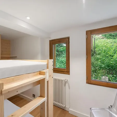 Appartamento Rénové Avec Balcon - Centre De 1850, Proche Remontées Mécaniques - Fr-1-564-87