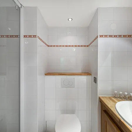 Rénové, 3 Chambres, Centre 1850 Avec Parking - Fr-1-564-87 Appartement Courchevel